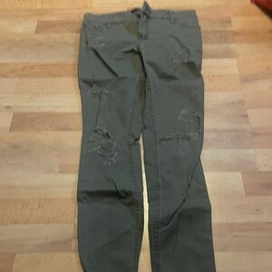 Hollister Low Rise Super Skinny Olive Pants